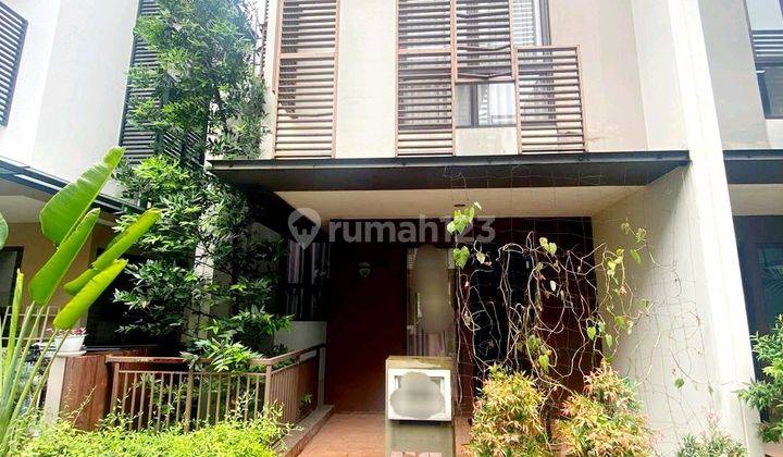 Rumah Tiga Lantai Dijual Cepat Di Whelford Greenwich Bsd 1