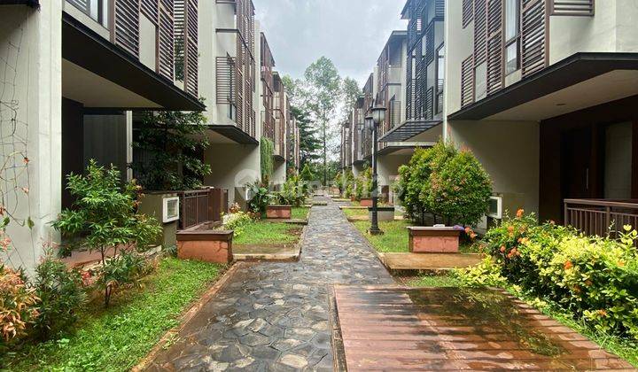 Rumah Tiga Lantai Dijual Cepat Di Whelford Greenwich Bsd 2