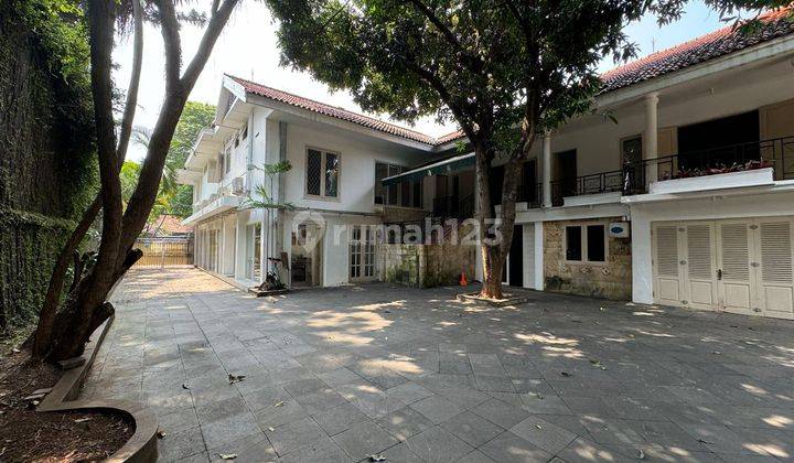 Rumah Klasik Mewah Di Kawasan Elite Jl. Diponegoro Menteng  2