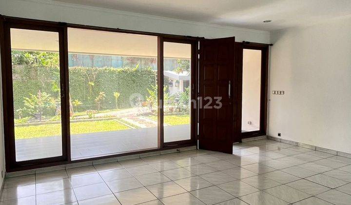 Rumah Murah Parkiran Luas Di Kemang Jakarta Selatan  2