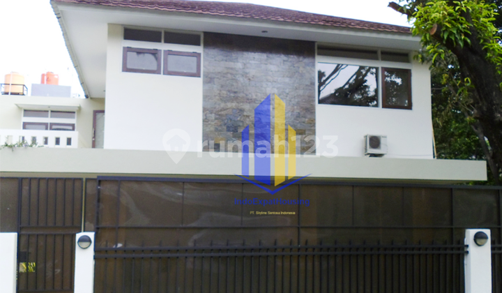 Xclusive 2-Storey House For Rent | Rooftop Kuningan Skyline | Perfect For Expat Family