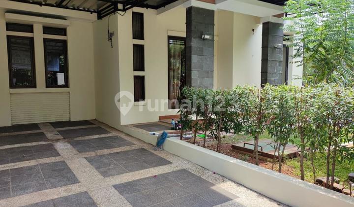 Di sewakan Rumah di Aralia 2