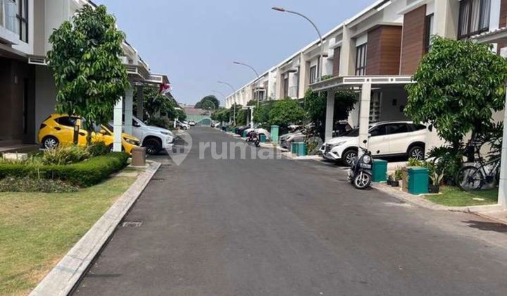 Rumah dengan Kolam Renang Dijual di Summarecon Bekasi, Bekasi | Terbaru ...
