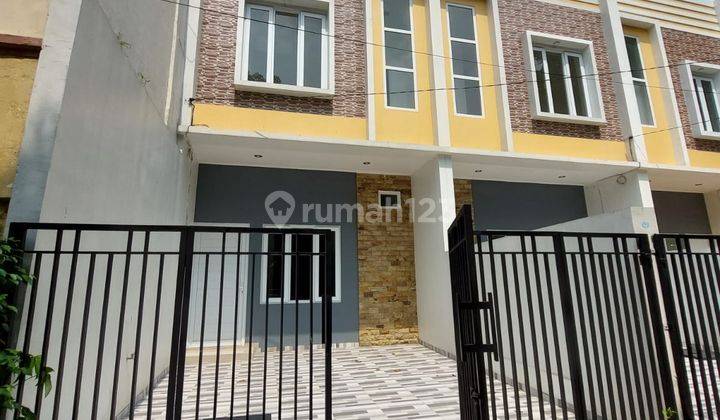 Di Jual Rumah Bagus 2 Lantai Depan Taman Hadap Timur di Kelapa Gading Komplek Walikota ,jakarta Utara 1