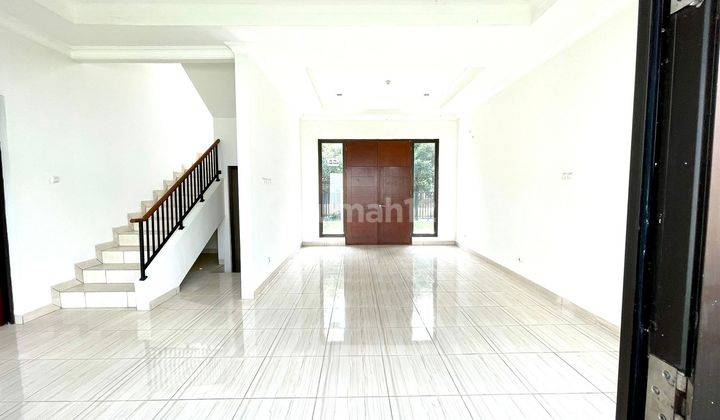 Disewakan Rumah di kota harapan indah Bekasi. 2