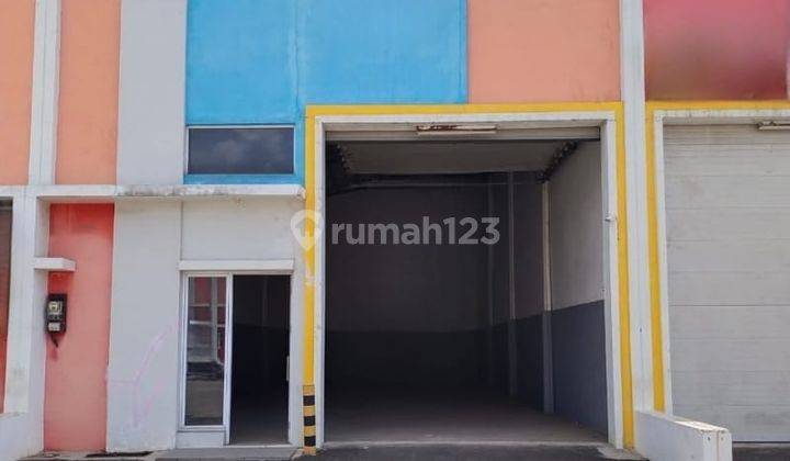 Disewakan gudang di Bizpark Cakung Jakarta Timur  1