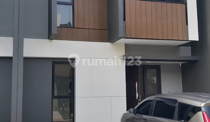 For Rent Summarecon Crown Gading House - 2 Floors, Exclusive Environment For Rent Summarecon Crown Gading House - 2 Floors, Exclusive Environment
