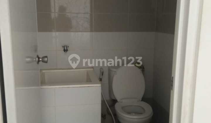 Sell Fast Ready-to-Occupy House in Segara City, Harapan Indah – Below Market Price! 2