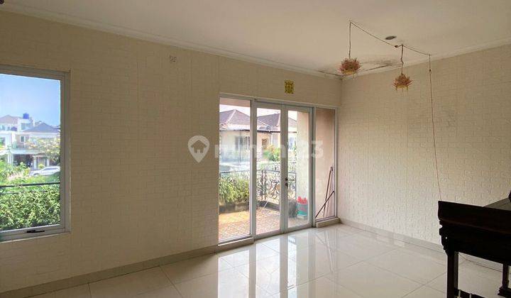 Rumah Sewa Casa Jardin Semi Furnish 3 Lantai 6