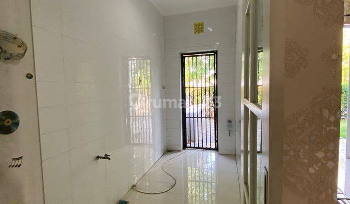 Rumah Sewa Casa Jardin Semi Furnish 3 Lantai 14