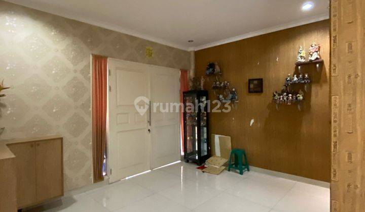 Rumah Sewa Casa Jardin Semi Furnish 3 Lantai 16