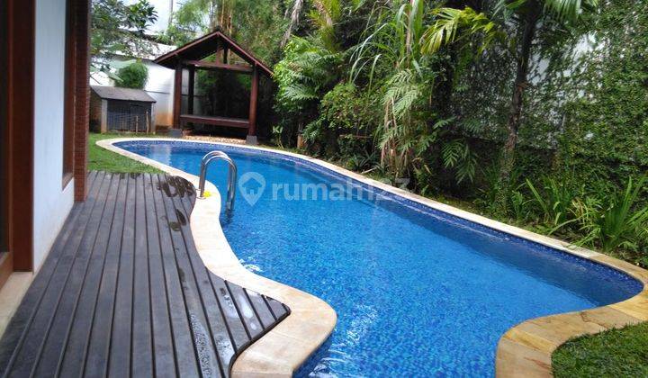 Dijual Rumah Mewah Kemang Selatan Swimming Pool 1