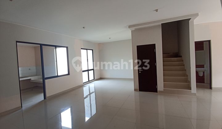 Rumah di Casa Jardin Murah 8X15 Sudah Renovasi