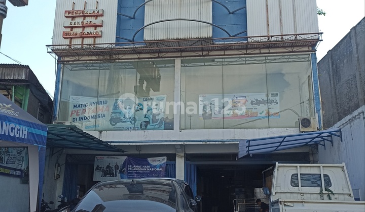 For Rent Ex Showroom in Setu Muncul Near Tekno