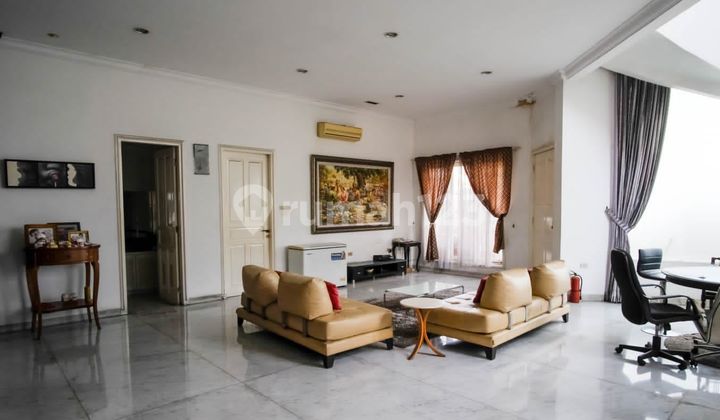 Dijual Intercon Taman Kebon Jeruk Rumah Hoek 2