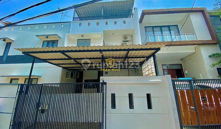 Dijual Rumah Green Ville 3 Lantai Nego 2