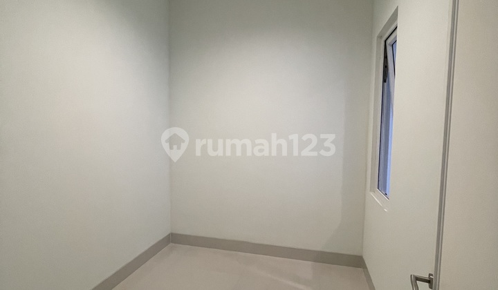 Walking Distance To French International School 2