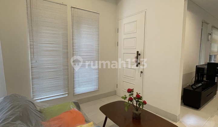 Walking Distance To French International School