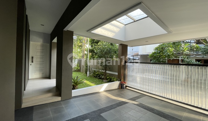 Walking Distance To French International School