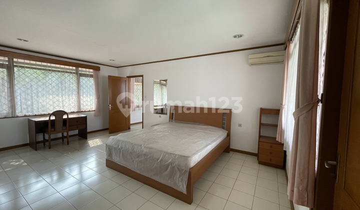 Pondok Indah Rental House 2
