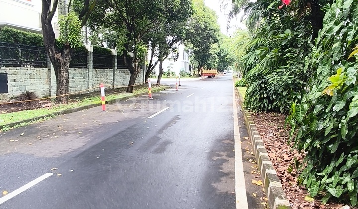 Best Pondok Indah Housing 6 Bedrooms 2