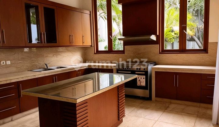 Lovely House In South Jakarta