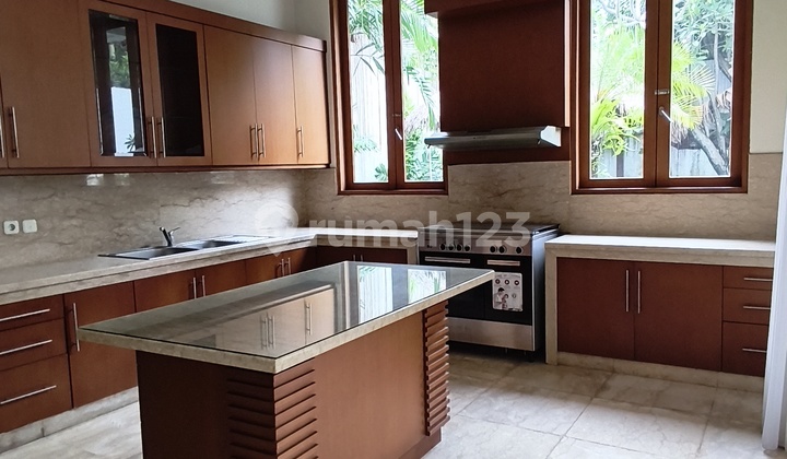 Comfortable Kemang House