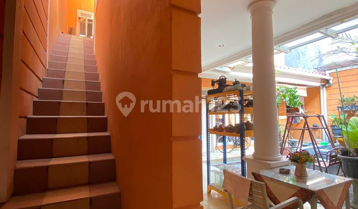 Dekat Sekolah Mentari  2