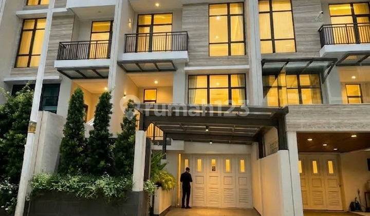 New Pondok Indah House with Lift New Pondok Indah House with Lift
