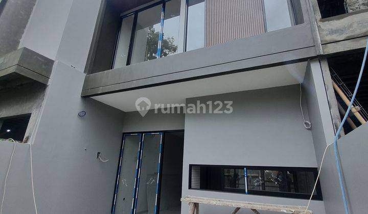 Wilson Rumah 2 Lantai Uk 5x15 Di Meruya Row Jalan 2 Mobil 1