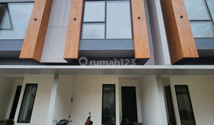 Rumah 2 lantai di sunrise garden residence uk 4.5x13 1