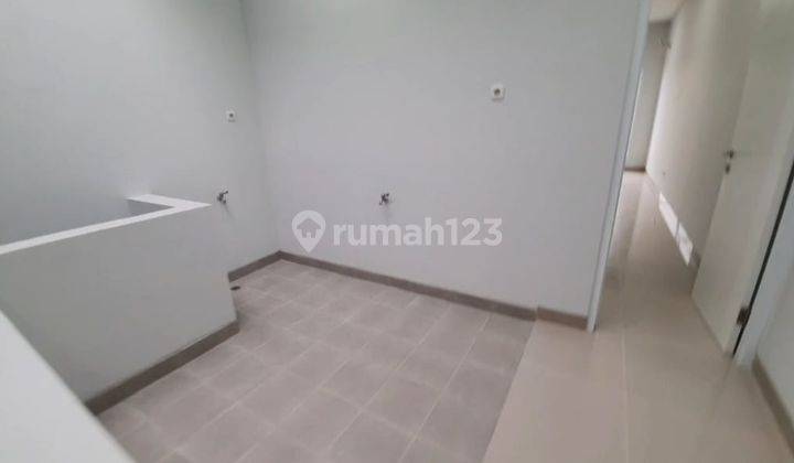 Rumah baru bangunan kokoh lokasi bagus di grogol 4