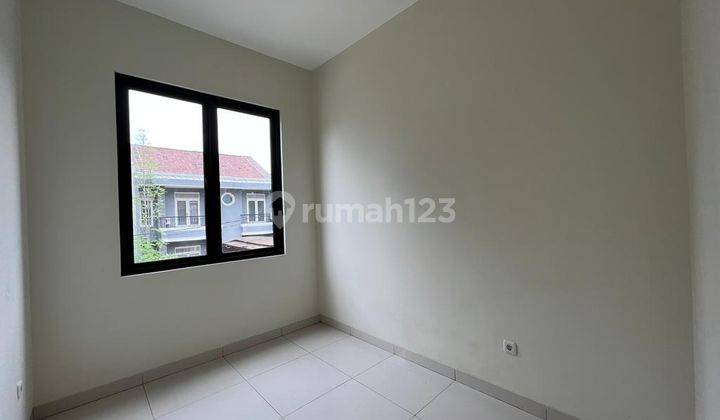 Wilson Rumah baru 2 lantai di meruya kav dki
