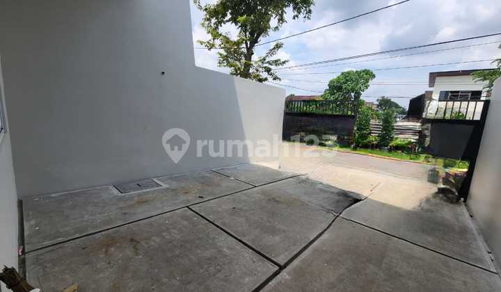 Wilson Rumah baru bebas banjir area meruya kav dki