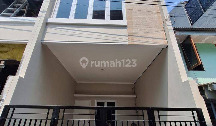 Wilson Rumah Baru Uk 5.5X11 Jln 2 Mobil Di Tanjung Duren 1