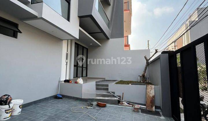 Wilson Rumah 2 lantai uk 10x15 di sunrise garden 2