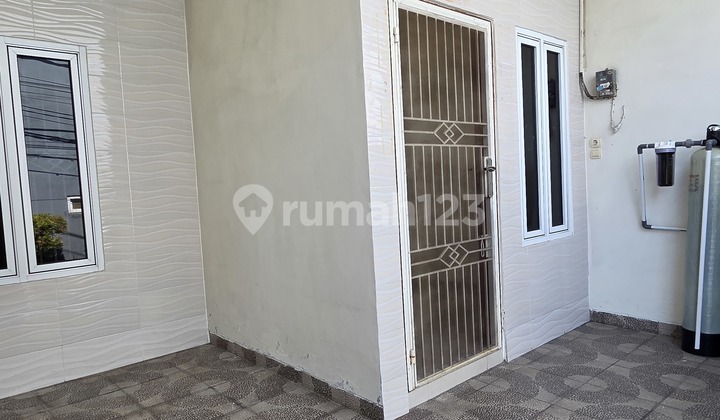 Wilson Flood-Free House in Poris Indah 2