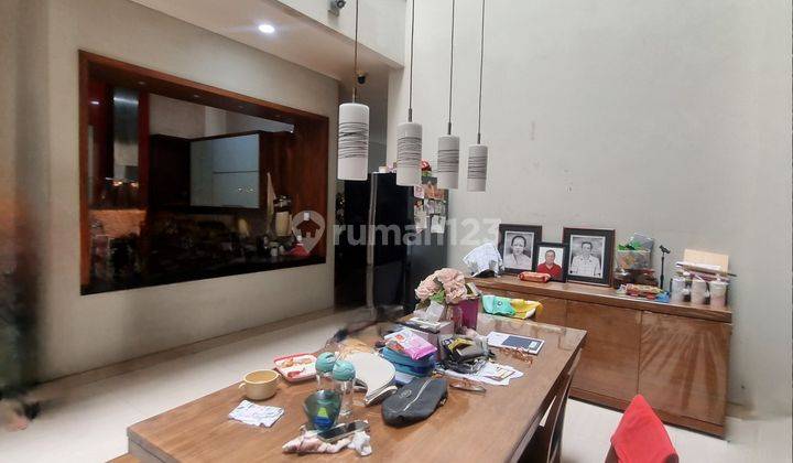 Wilson Rumah Bagus Row Jalan 2 Mobil Di Taman Sari 2