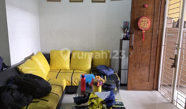 Wilson Rumah Bagus 2.5 Lantai di Poris Paradise 2