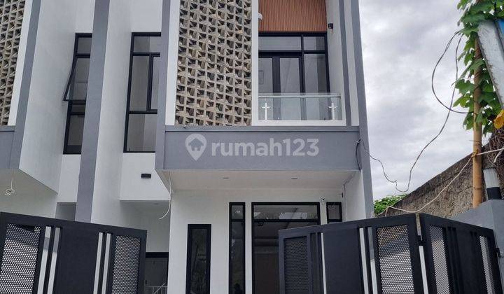 Wilson Rumah Lokasi Bagus Di Meruya Utara 1