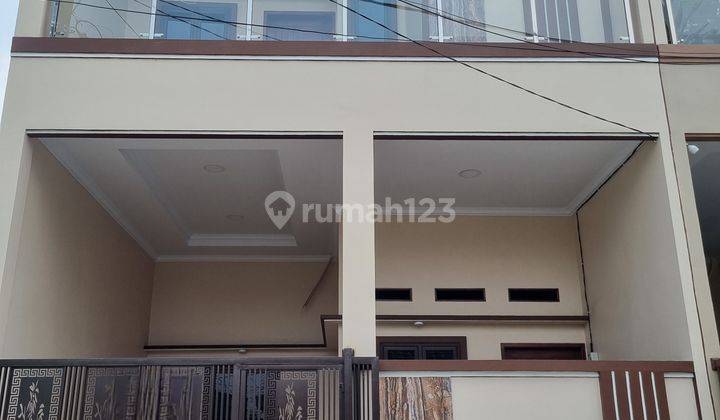 Wilson Rumah hook uk 6x13 lokasi bebas banjir jalan 2 mobil lega 1