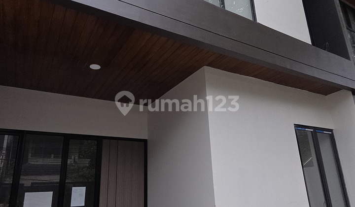 Wilson Rumah Baru Modern Minimalis di Meruya Puri 2