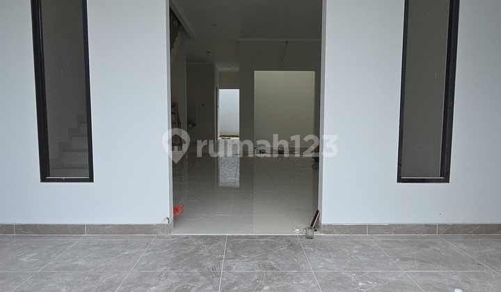 Wilson Rumah Baru American Classic di Meruya Puri Kav Dki 2