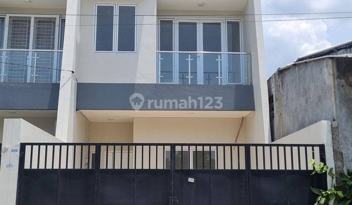 Wilson Rumah 2 lantai dekat puri indah area meruya 1