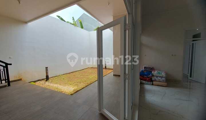 New Good 1-Story House Strategic Location West Semarang 2