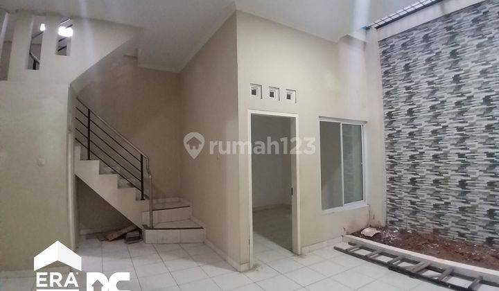 Rumah bagus lokasi dekat tengah kota bandara, stasiun, pelabuhan 2