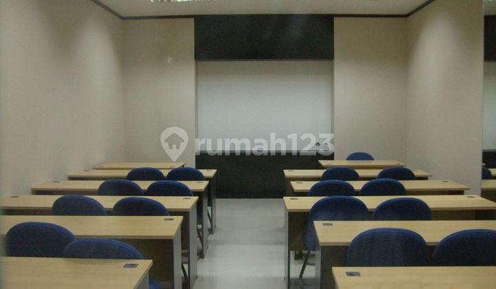 Ruang Usaha Bagus Lokasi Strategis SHM Tengah Kota Semarang 1