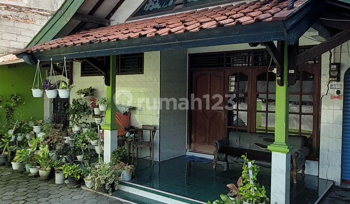 Rumah Kost Lokasi Strategis Dekat Kampus, Sekolah, Perkantoran, Bandara, Stasiun, Kuliner, Mall Dekat Tengah Kota