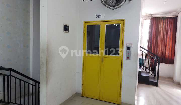 Ruko Bagus 3 LT Ada Lift Lokasi Strategis di Gajah Semarang Timur 2