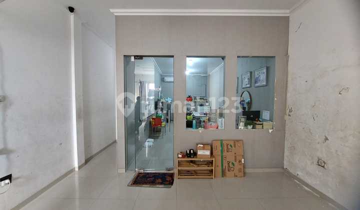 Ruko Bagus 3 LT Ada Lift Lokasi Strategis di Gajah Semarang Timur